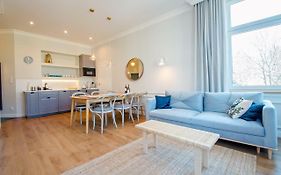 Grand Apartments - Lighthouse 200 Meters From The Beach